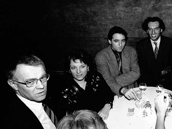 wir sind urgestein standard start up crew 1988 personalabteilungsleiter dipl kaufmann guenter Vanicek Innenpolitik Startup-Crew-Mitglied Jodef Ertl